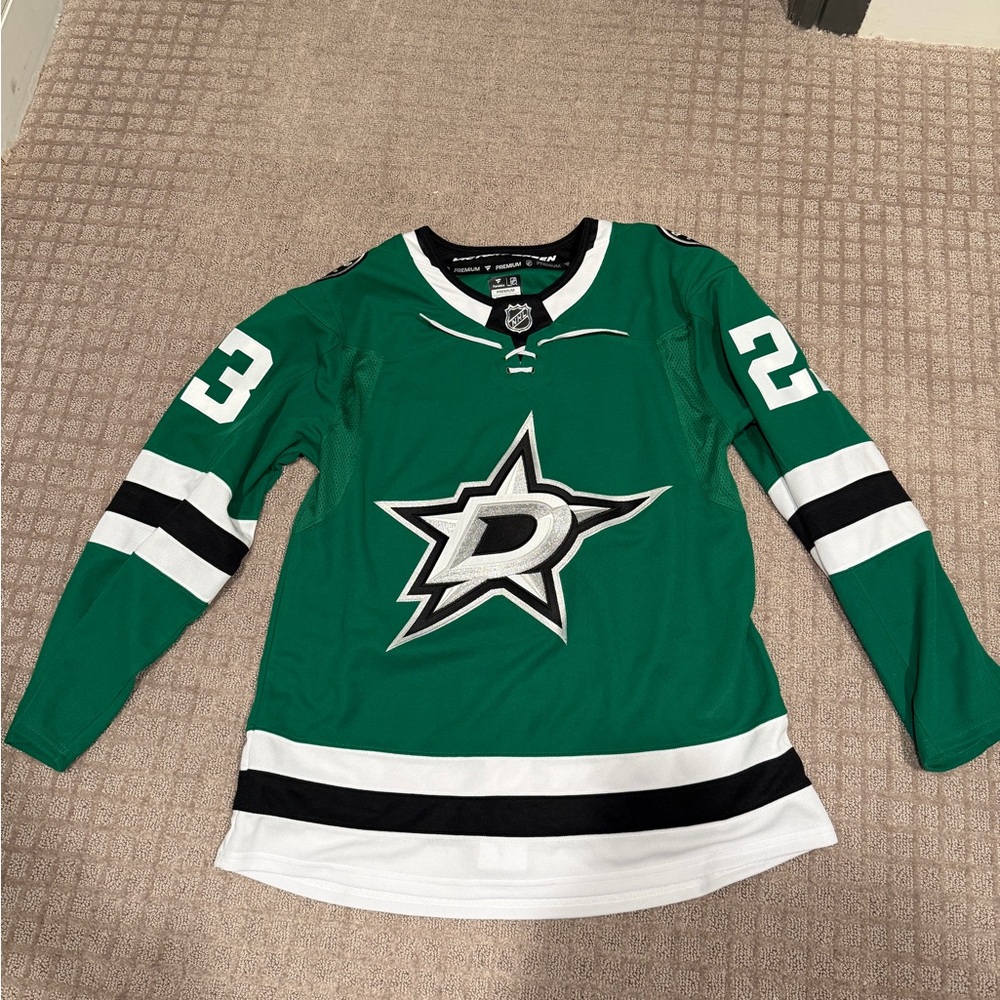 Dallas Stars Green and White Hockey Jersey